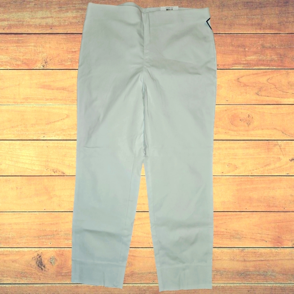 Women's Charter Oak Chelsea Skinny Leg NWT 16